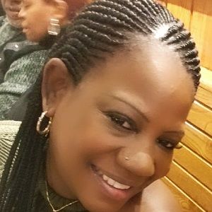 Meet your Posher, Denise